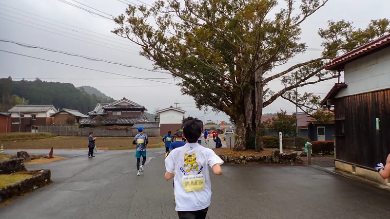 丹波篠山ABCマラソン2025｜田園コースを完走し丹波焼メダルとしし汁